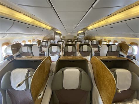 emirates boeing 777-300er business class best seats